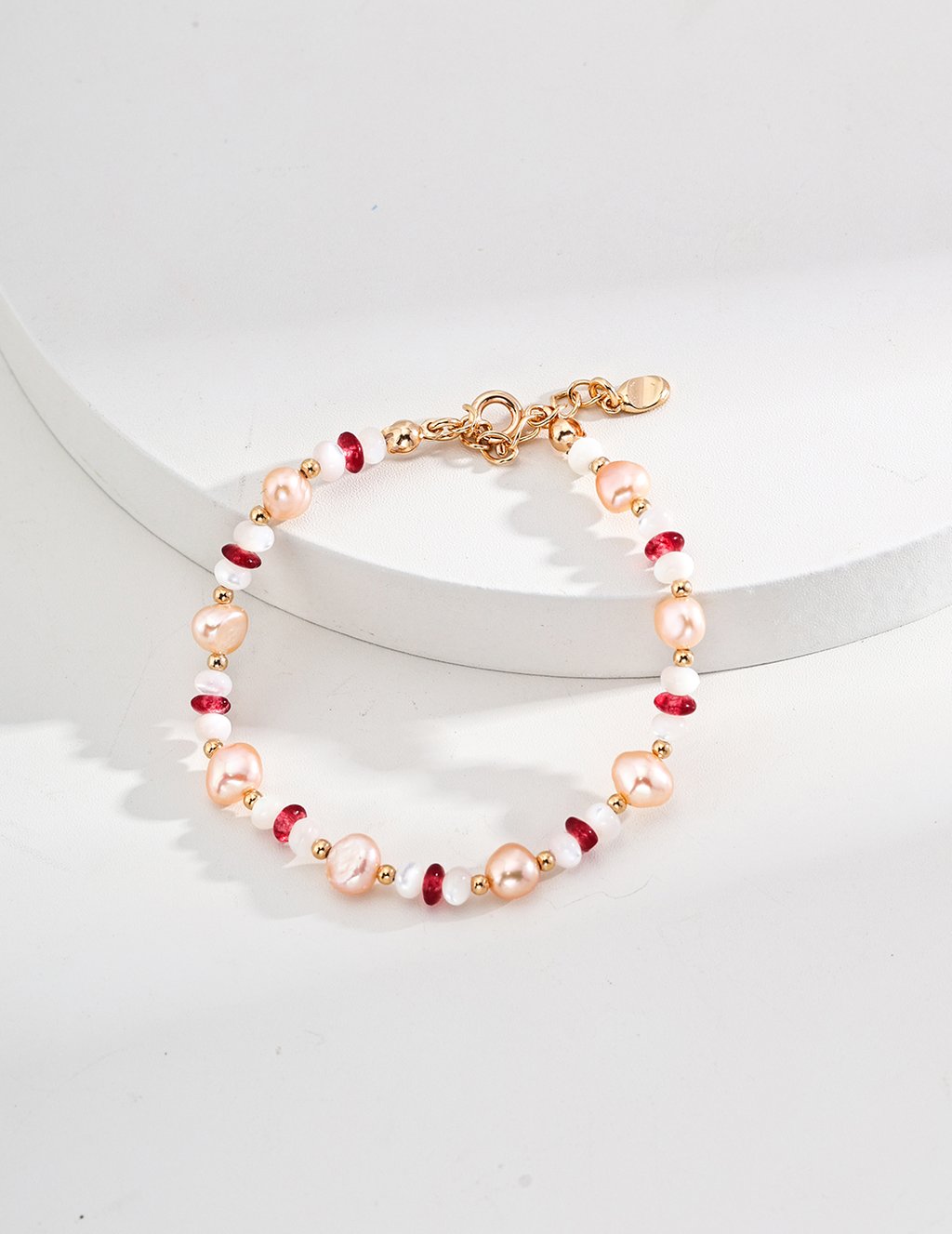 S925 Silver Fashionable Natural Pearl, Mother Of Pearl, And Ruby Bracelet