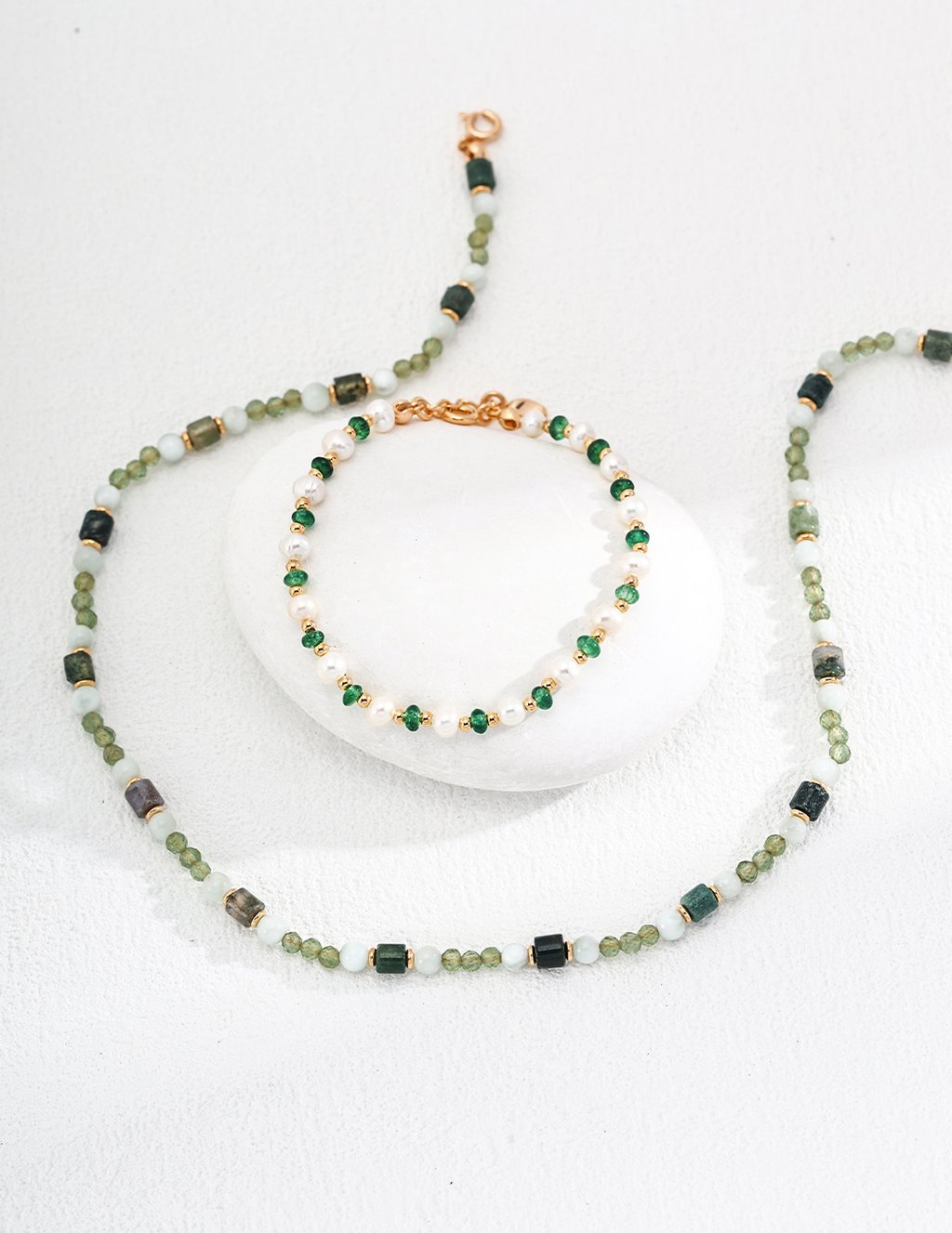 Vintage Gold 925 Silver Multi-Gemstone Necklace - Green Agate, Malachite, And Shell