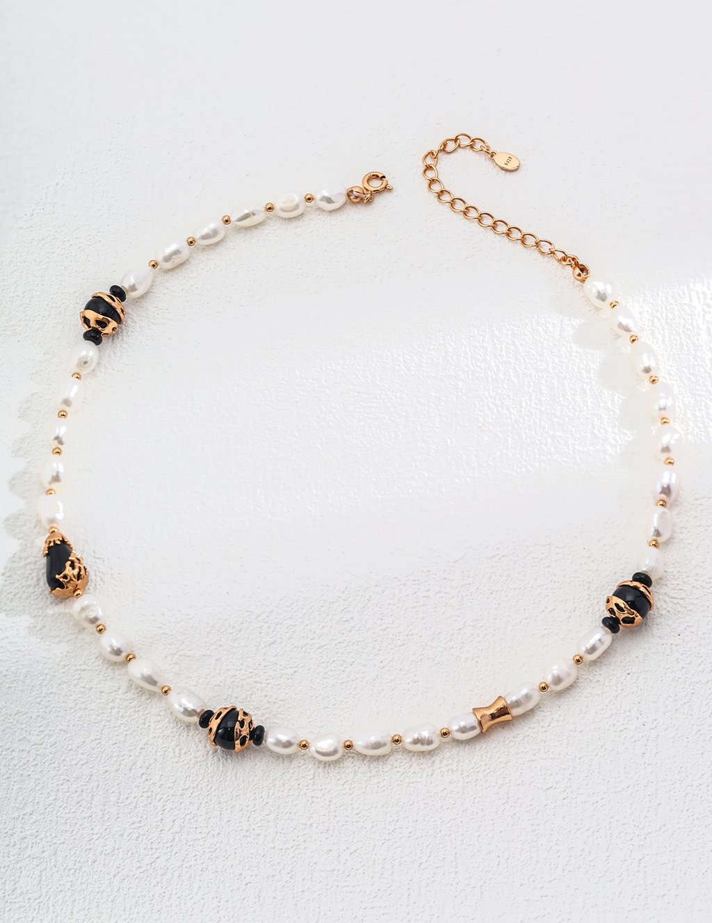 925 Silver Natural Pearl And Black Onyx Necklace - Adjustable Chain In Vintage Gold Or Platinum Finish