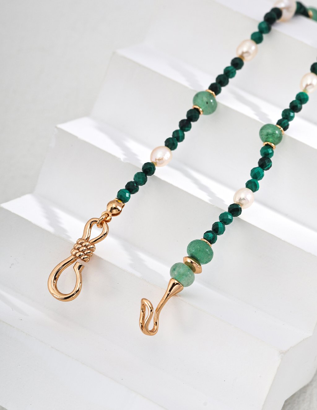 925 Sterling Silver Green Jade, Natural Malachite, And Pearl Versatile Necklace/Bracelet - Vintage Gold (D0550-2)