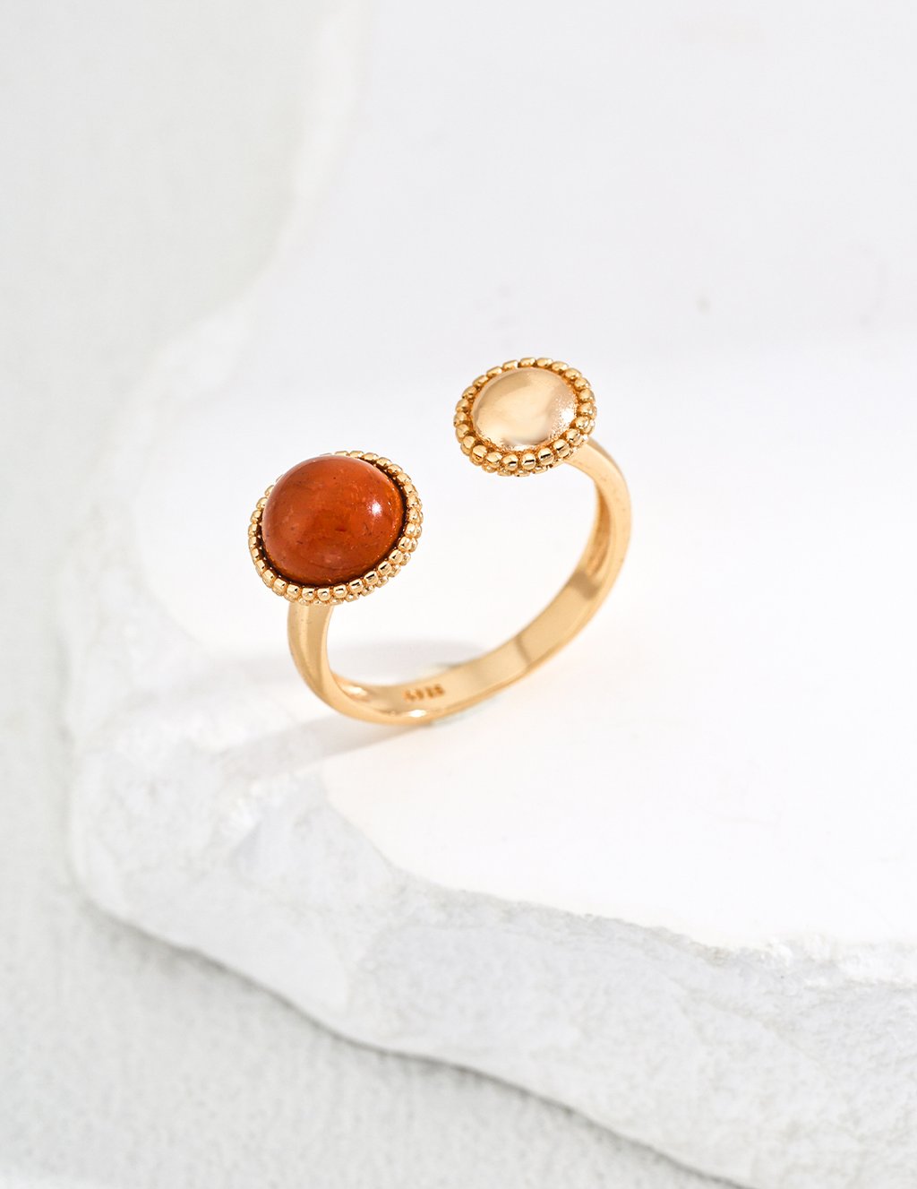 925 Sterling Silver Minimalist Red Stone Ring - Vintage Gold